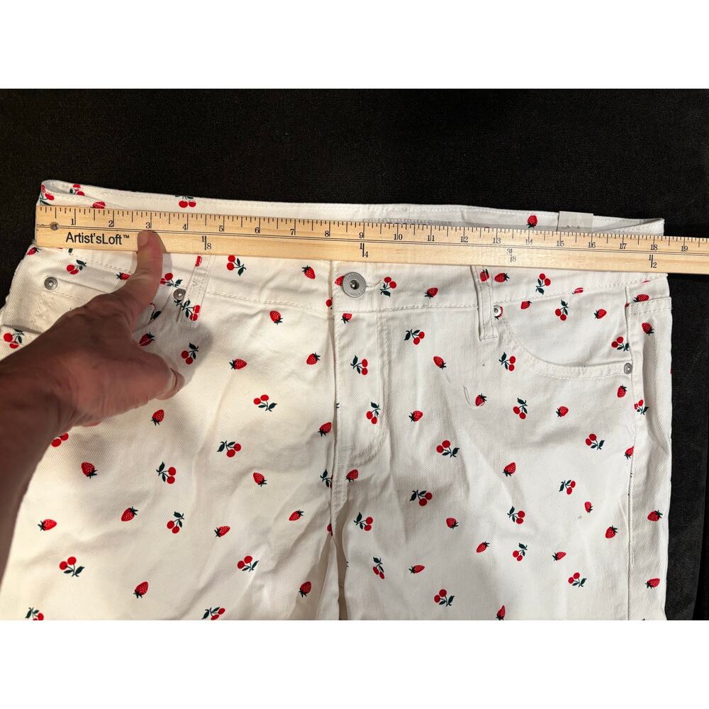 torrid White Cherry-Print Denim Shorts - Picture 11 of 13